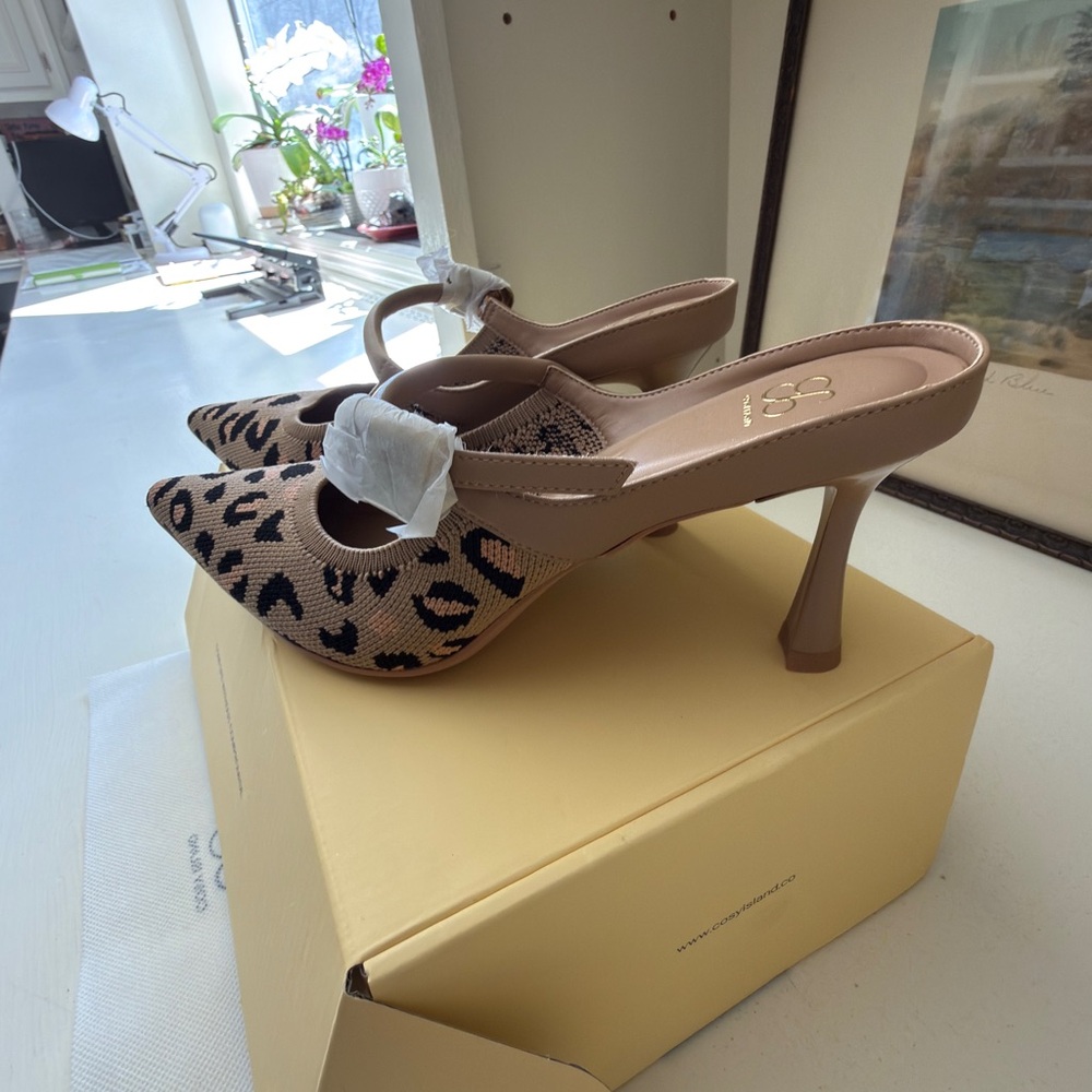 Chic Leopard Print Mules by - Picture 3 of 6